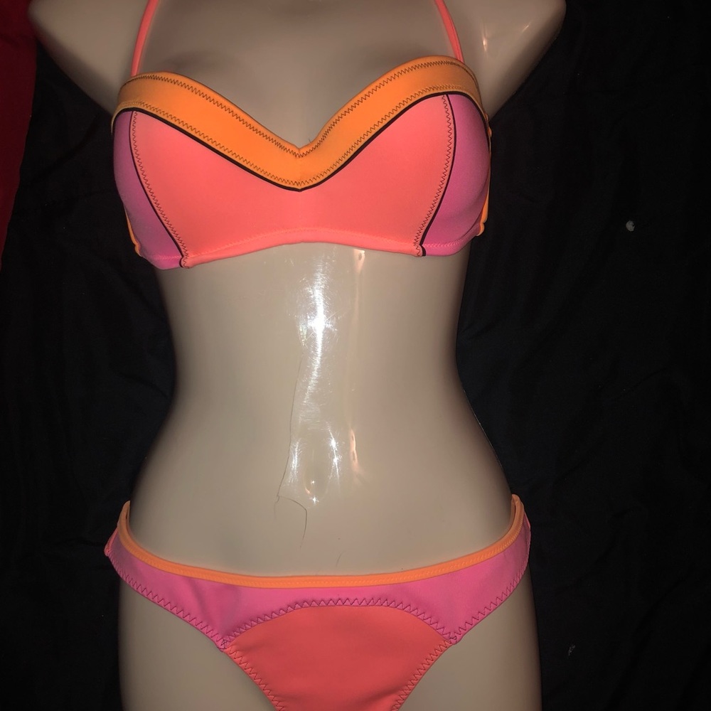 Victoria’s Secret Bikini Set
